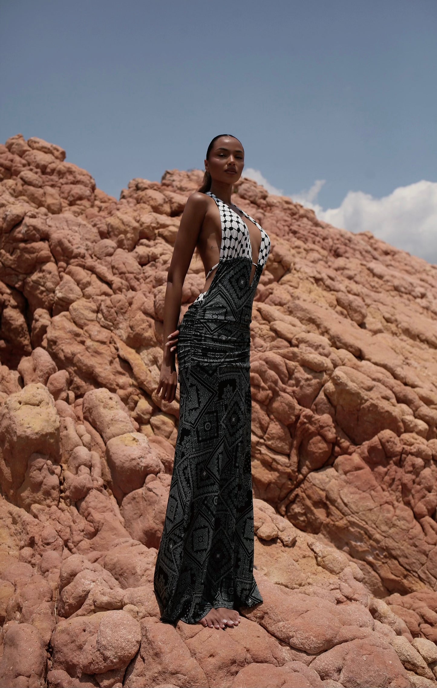 High-Tech sculpturing maxi Dress with Butt-lifting effect and triangle top